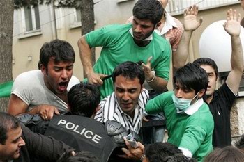 <Беспорядки в Иране