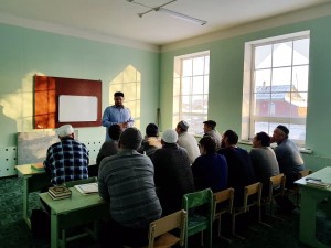 47119768_2186064638110526_990881201801658368_n