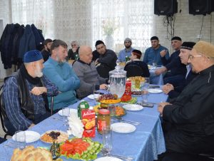 Гостеприимные турковцы покорили единоверцев душевным ифтаром