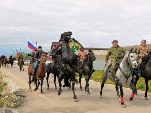 В татарском селе День Победы встретили конным парадом и розыгрышем Умры