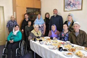 Постояльцы дома престарелых узнали о традициях праздника Курбан-байрам