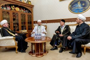 Мукаддас Бибарсов пригласил шейха Равиля Гайнутдина на торжества в Саратов