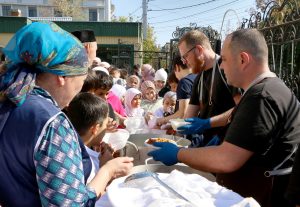 В Саратовской Соборной мечети угощали азербайджанским пловом