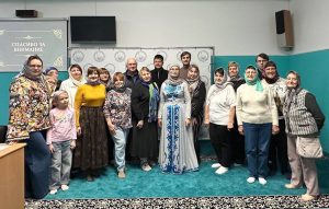 Вечер чеченского народа в мечети: от истории до жижиг-галнаша